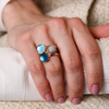 Ring · Bigli MINI SWEETY · met turkoois, bergkristal en parelmoer (Rock Crystal Blues)