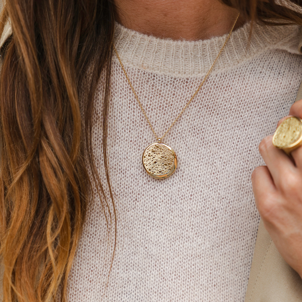 Halsketting · Vander Avort LACE · met gouden draad