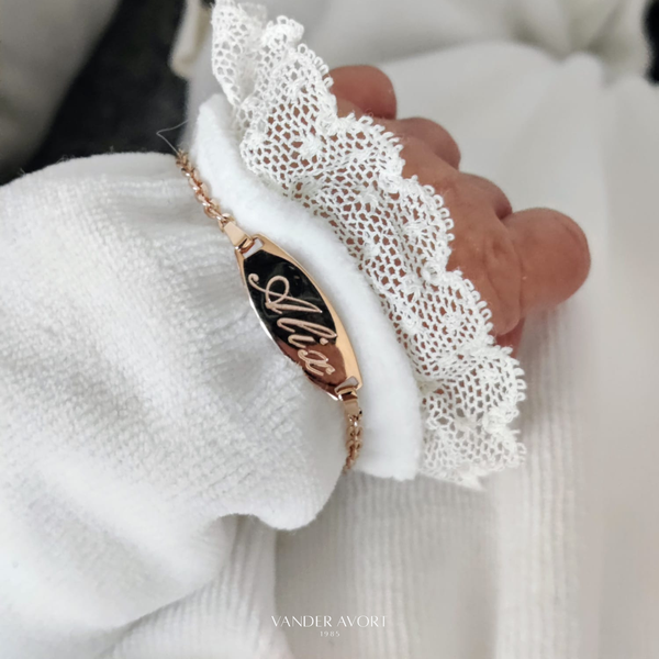 Armband geboorte · Vander Avort ESSENTIALS · met graveerplaat